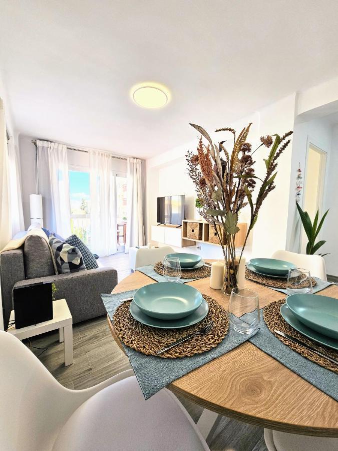 Mavi Torre Del Mar Apartman Kültér fotó
